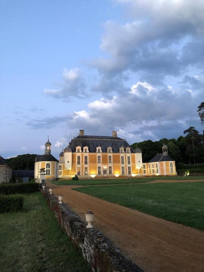 Chateau Du Boschet Chambre De L'Infatigable Gentilhomme Bourg-des-Comptes Luaran gambar
