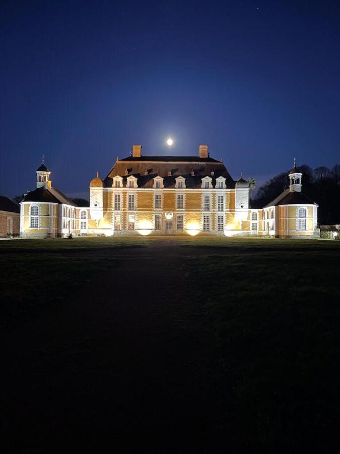 Chateau Du Boschet Chambre De L'Infatigable Gentilhomme Bourg-des-Comptes Luaran gambar